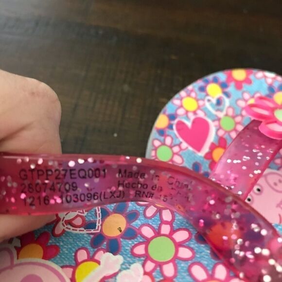 PEPPA Pig Flip Flops 5/6 - Picture 4 of 4
